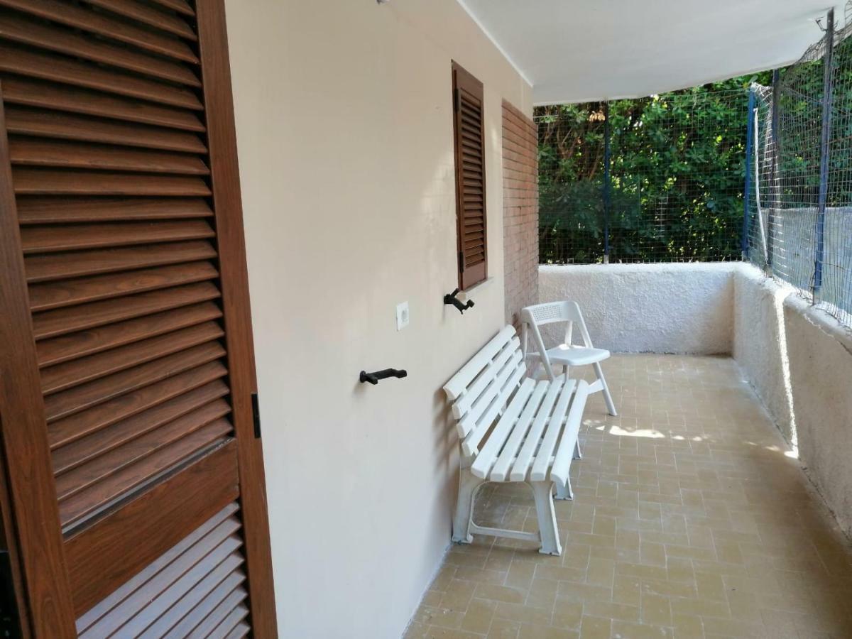 Monolocale Tirreno Studio Seafront Formia Eksteriør bilde