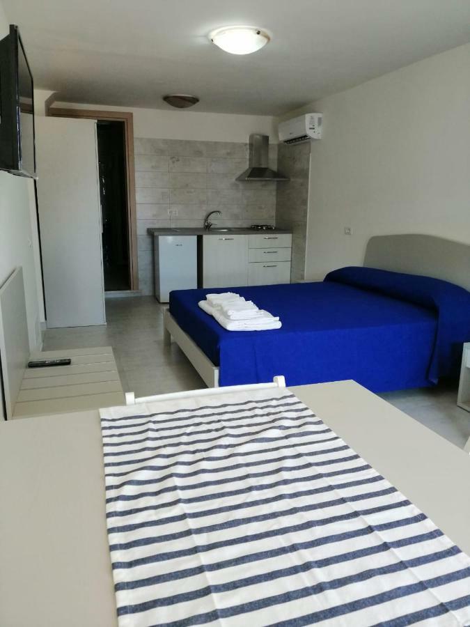 Monolocale Tirreno Studio Seafront Formia Eksteriør bilde
